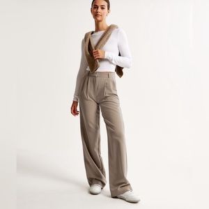 A&F Sloane Tailored Pant NWT
